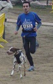 David y su perra Neka, corriendo una carrera